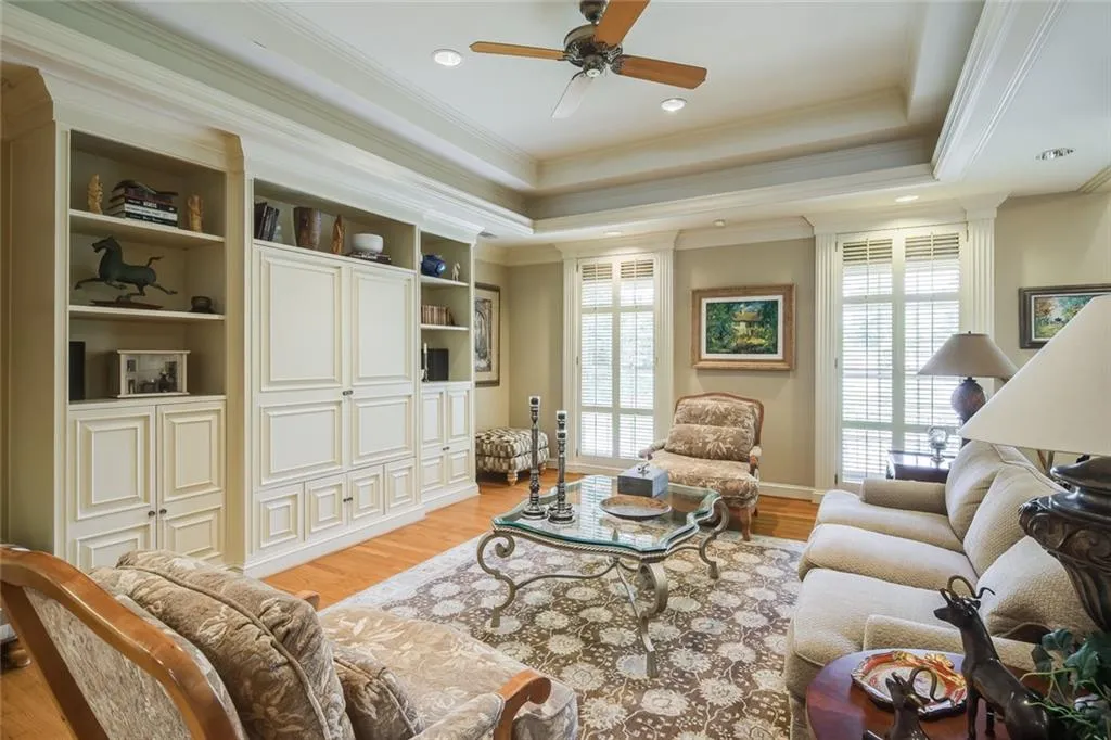 1639 Spalding Drive, Sandy Springs, Georgia 30350, 5 Bedrooms Bedrooms, ,5 BathroomsBathrooms,Residential,Sold,1639 Spalding Drive,6947074