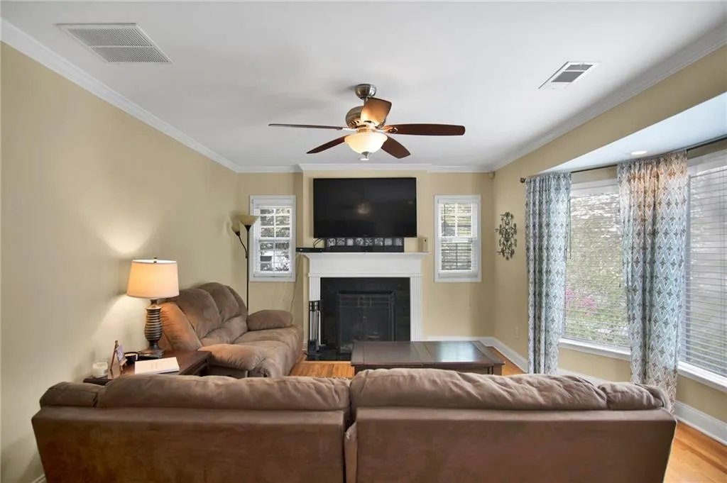 995 Lindbergh Drive Ne, Atlanta, Georgia 30324, 3 Bedrooms Bedrooms, ,2 BathroomsBathrooms,Residential,Sold,995 Lindbergh Drive Ne,5989101