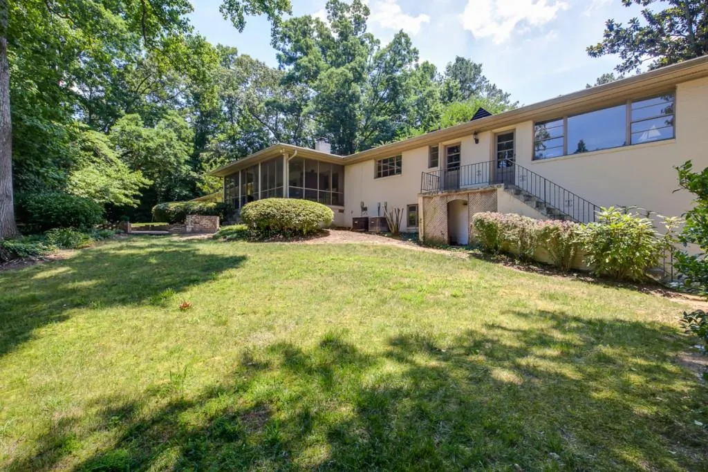1055 W Wesley Road, Atlanta, Georgia 30327, 4 Bedrooms Bedrooms, ,3 BathroomsBathrooms,Residential,Sold,1055 W Wesley Road,6026678