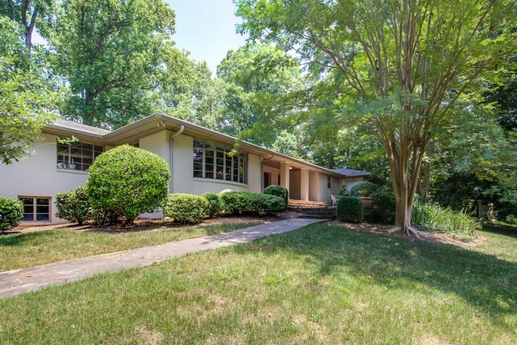 1055 W Wesley Road, Atlanta, Georgia 30327, 4 Bedrooms Bedrooms, ,3 BathroomsBathrooms,Residential,Sold,1055 W Wesley Road,6026678