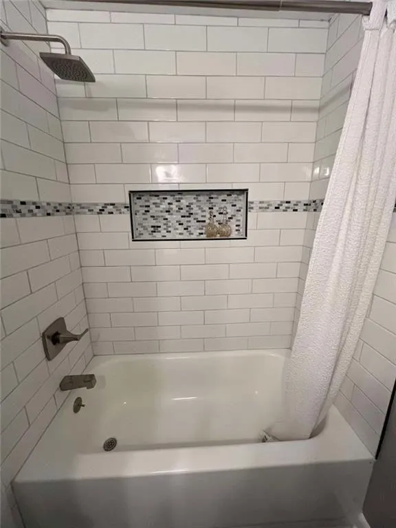 hallbathview.jpg