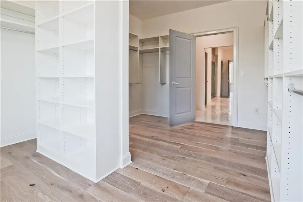 6615 Aria Boulevard Unit 120, Sandy Springs, Georgia 30328, 3 Bedrooms Bedrooms, ,4 BathroomsBathrooms,Residential,Sold,6615 Aria Boulevard Unit 120,6710759