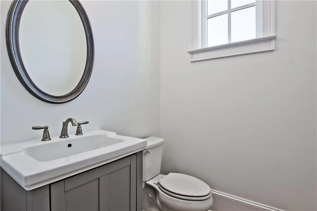 6615 Aria Boulevard Unit 120, Sandy Springs, Georgia 30328, 3 Bedrooms Bedrooms, ,4 BathroomsBathrooms,Residential,Sold,6615 Aria Boulevard Unit 120,6710759