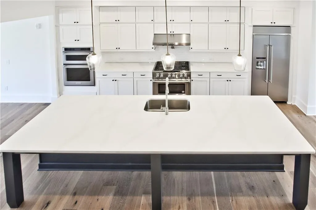 6615 Aria Boulevard Unit 120, Sandy Springs, Georgia 30328, 3 Bedrooms Bedrooms, ,4 BathroomsBathrooms,Residential,Sold,6615 Aria Boulevard Unit 120,6710759