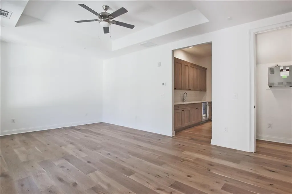 6615 Aria Boulevard Unit 120, Sandy Springs, Georgia 30328, 3 Bedrooms Bedrooms, ,4 BathroomsBathrooms,Residential,Sold,6615 Aria Boulevard Unit 120,6710759