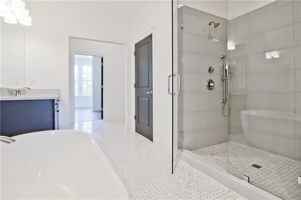 6615 Aria Boulevard Unit 120, Sandy Springs, Georgia 30328, 3 Bedrooms Bedrooms, ,4 BathroomsBathrooms,Residential,Sold,6615 Aria Boulevard Unit 120,6710759