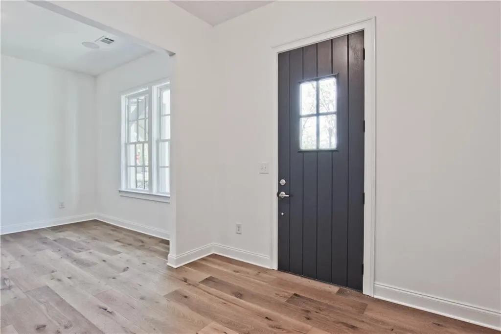 6615 Aria Boulevard Unit 120, Sandy Springs, Georgia 30328, 3 Bedrooms Bedrooms, ,4 BathroomsBathrooms,Residential,Sold,6615 Aria Boulevard Unit 120,6710759