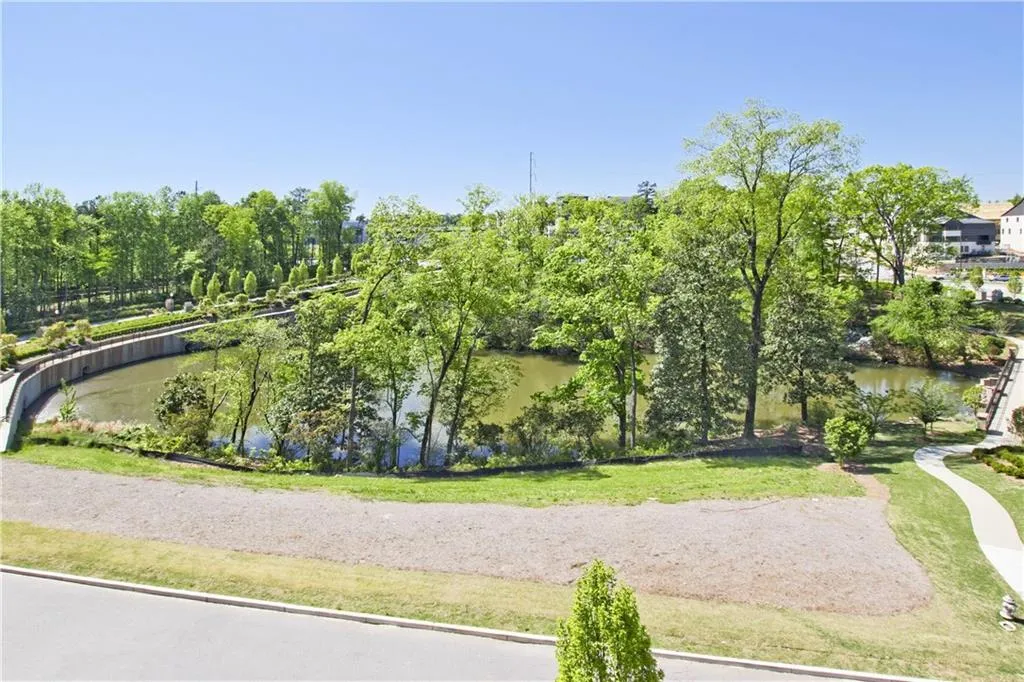 6615 Aria Boulevard Unit 120, Sandy Springs, Georgia 30328, 3 Bedrooms Bedrooms, ,4 BathroomsBathrooms,Residential,Sold,6615 Aria Boulevard Unit 120,6710759