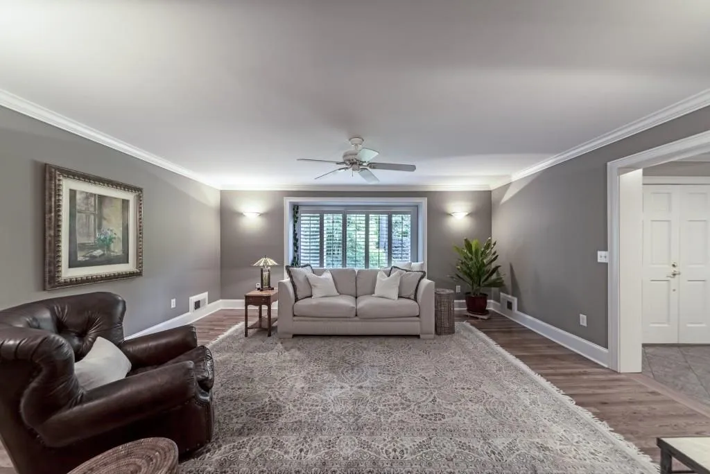 5515 Cross Gate Court, Sandy Springs, Georgia 30327, 4 Bedrooms Bedrooms, ,2 BathroomsBathrooms,Residential,Sold,5515 Cross Gate Court,6755406