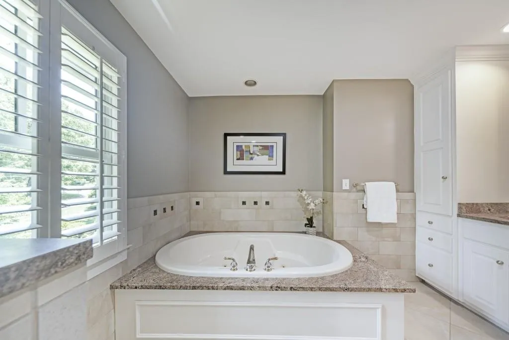 5515 Cross Gate Court, Sandy Springs, Georgia 30327, 4 Bedrooms Bedrooms, ,2 BathroomsBathrooms,Residential,Sold,5515 Cross Gate Court,6755406