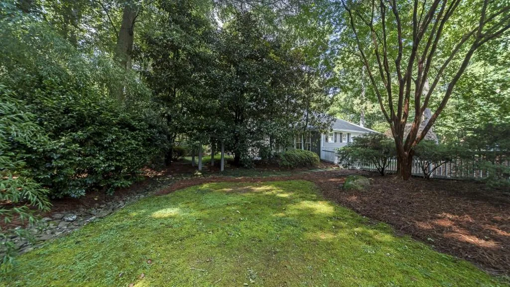 5515 Cross Gate Court, Sandy Springs, Georgia 30327, 4 Bedrooms Bedrooms, ,2 BathroomsBathrooms,Residential,Sold,5515 Cross Gate Court,6755406