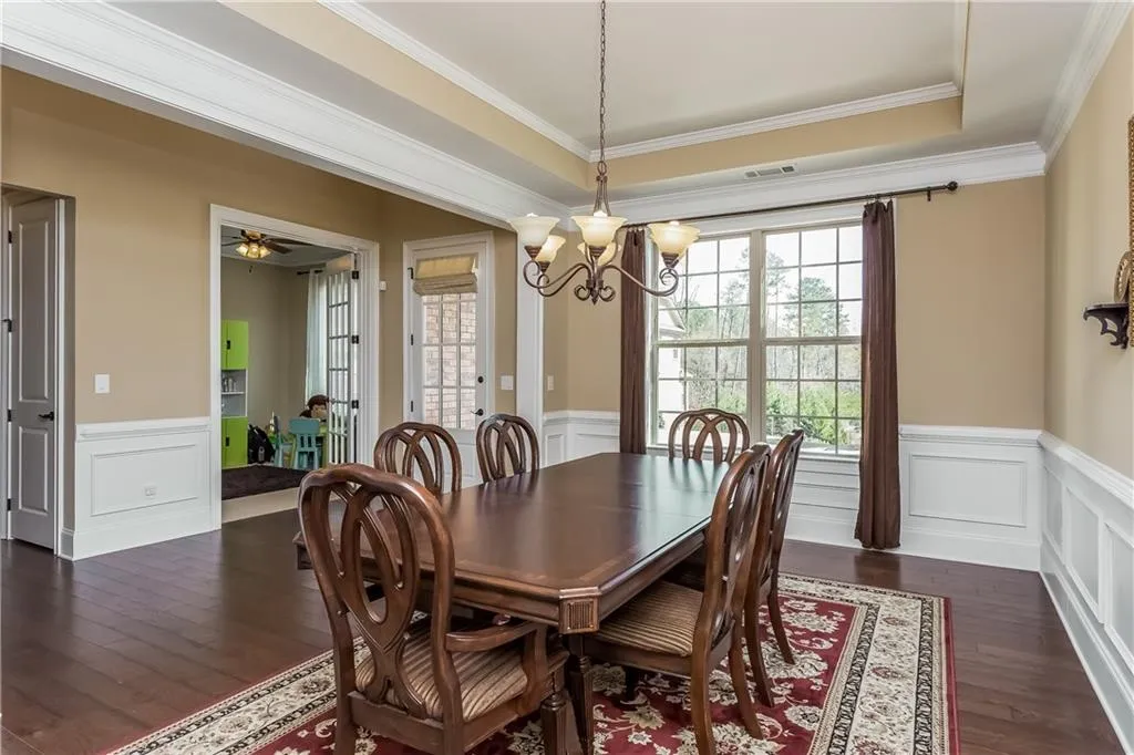 3936 Dahlwiny Court, Sandy Springs, Georgia 30350, 5 Bedrooms Bedrooms, ,4 BathroomsBathrooms,Residential,Sold,3936 Dahlwiny Court,5664027 3936 Dahlwiny Court, Sandy Springs, Georgia 30350, 5 Bedrooms Bedrooms, ,4 BathroomsBathrooms,Residential,Sold,3936 Dahlwiny Court,5664027