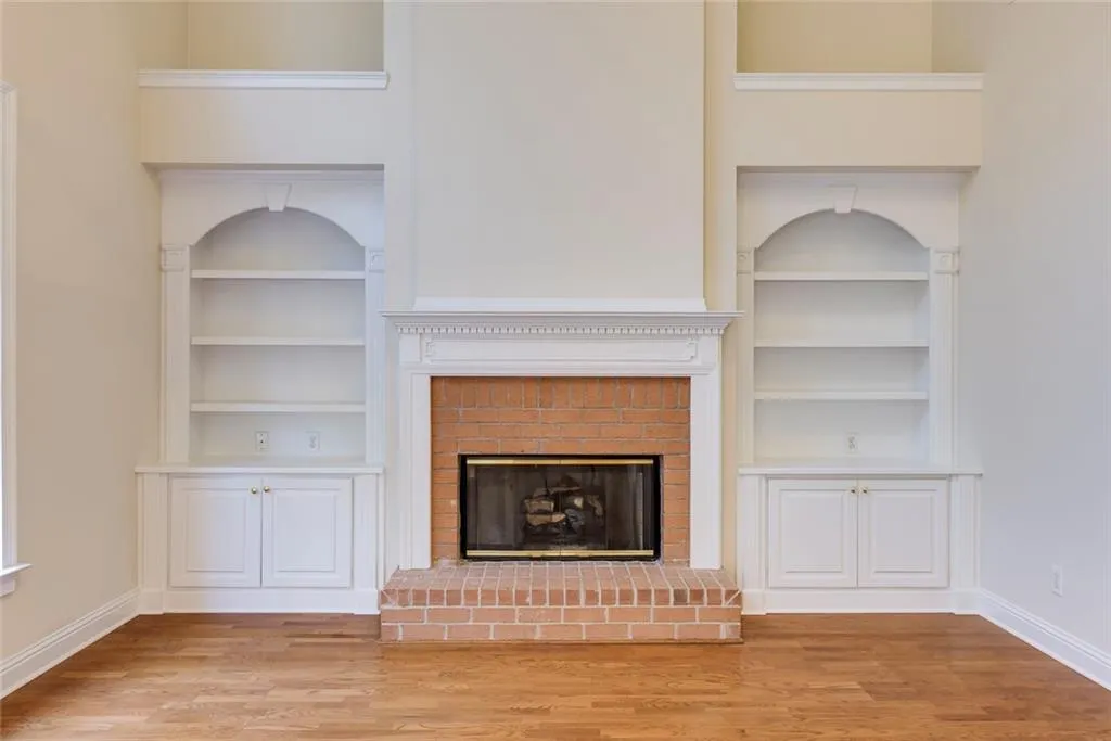 6350 Glen Oaks Lane Ne, Atlanta, Georgia 30328, 4 Bedrooms Bedrooms, ,4 BathroomsBathrooms,Residential,Sold,6350 Glen Oaks Lane Ne,7704768