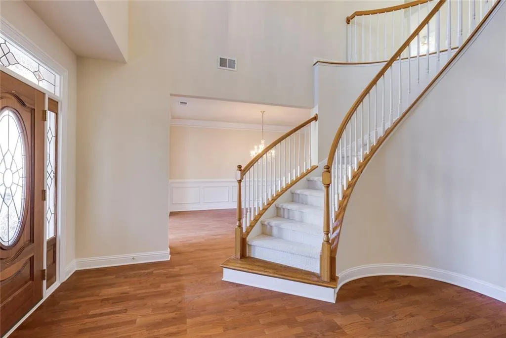 6350 Glen Oaks Lane Ne, Atlanta, Georgia 30328, 4 Bedrooms Bedrooms, ,4 BathroomsBathrooms,Residential,Sold,6350 Glen Oaks Lane Ne,7704768