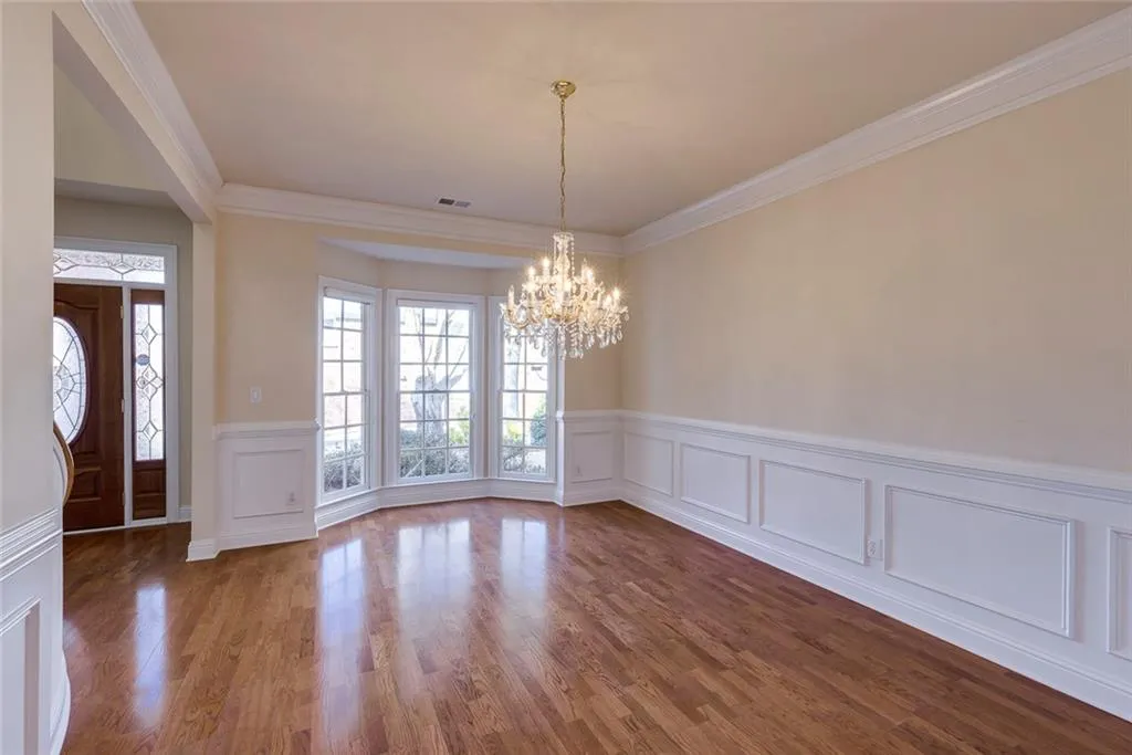 6350 Glen Oaks Lane Ne, Atlanta, Georgia 30328, 4 Bedrooms Bedrooms, ,4 BathroomsBathrooms,Residential,Sold,6350 Glen Oaks Lane Ne,7704768
