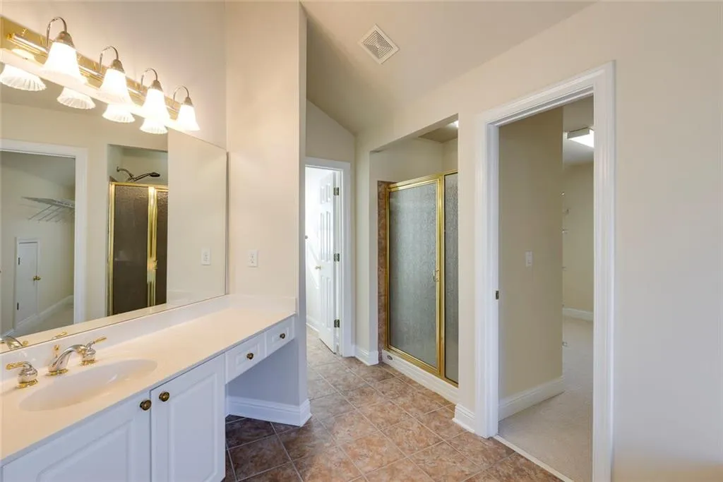 6350 Glen Oaks Lane Ne, Atlanta, Georgia 30328, 4 Bedrooms Bedrooms, ,4 BathroomsBathrooms,Residential,Sold,6350 Glen Oaks Lane Ne,7704768