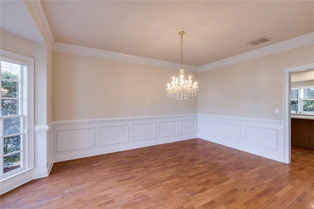 6350 Glen Oaks Lane Ne, Atlanta, Georgia 30328, 4 Bedrooms Bedrooms, ,4 BathroomsBathrooms,Residential,Sold,6350 Glen Oaks Lane Ne,7704768
