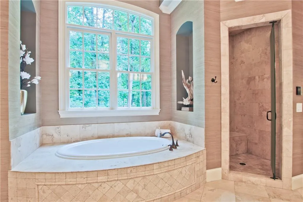 4777 Lake Forrest Drive Nw, Sandy Springs, Georgia 30342, 6 Bedrooms Bedrooms, ,5 BathroomsBathrooms,Residential,Sold,4777 Lake Forrest Drive Nw,5871996