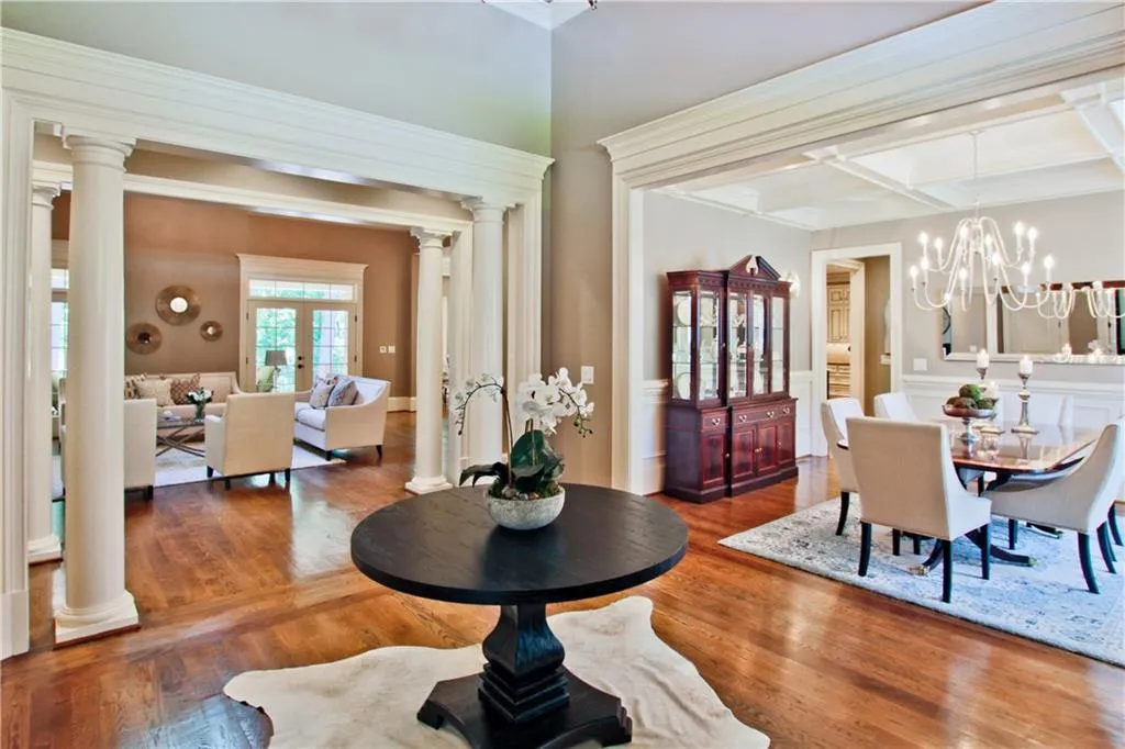 4777 Lake Forrest Drive Nw, Sandy Springs, Georgia 30342, 6 Bedrooms Bedrooms, ,5 BathroomsBathrooms,Residential,Sold,4777 Lake Forrest Drive Nw,5871996