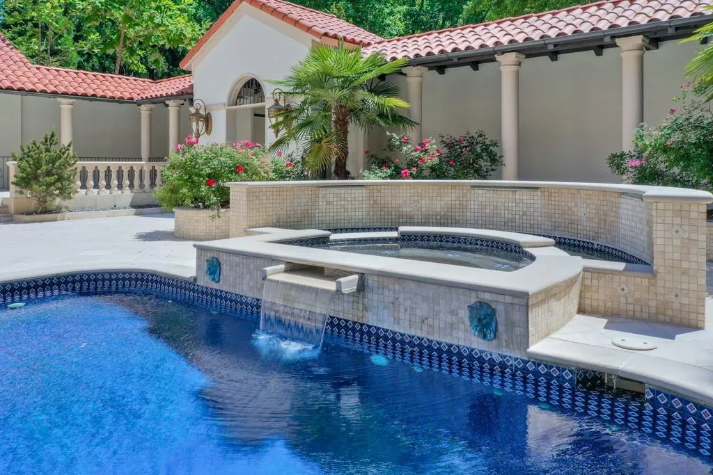 7500 Wildercliff Drive, Atlanta, Georgia 30328, 5 Bedrooms Bedrooms, ,5 BathroomsBathrooms,Residential,Sold,7500 Wildercliff Drive,7047083