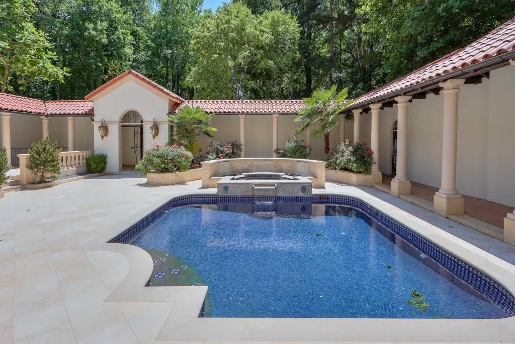 7500 Wildercliff Drive, Atlanta, Georgia 30328, 5 Bedrooms Bedrooms, ,5 BathroomsBathrooms,Residential,Sold,7500 Wildercliff Drive,7047083