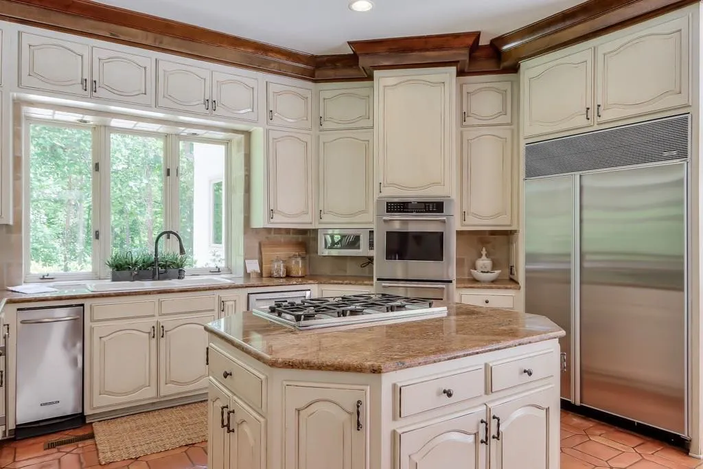 7500 Wildercliff Drive, Atlanta, Georgia 30328, 5 Bedrooms Bedrooms, ,5 BathroomsBathrooms,Residential,Sold,7500 Wildercliff Drive,7047083