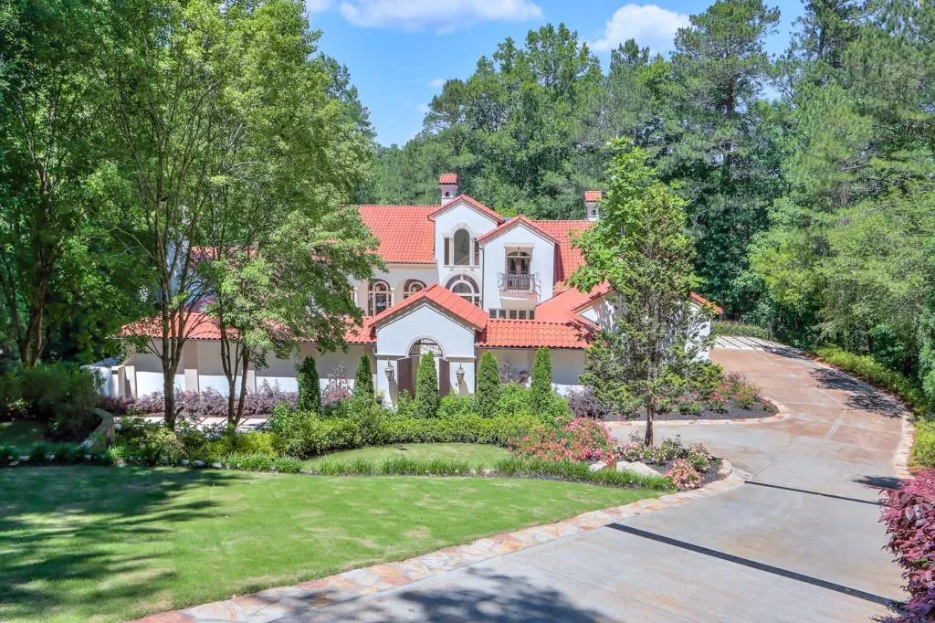 7500 Wildercliff Drive, Atlanta, Georgia 30328, 5 Bedrooms Bedrooms, ,5 BathroomsBathrooms,Residential,Sold,7500 Wildercliff Drive,7047083