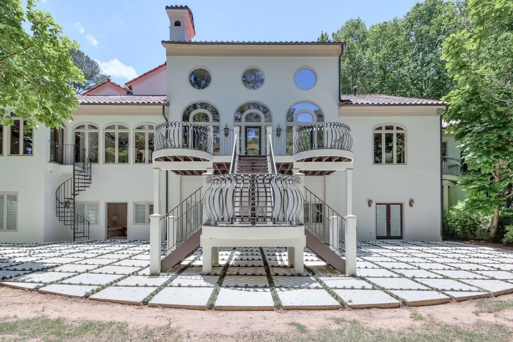 7500 Wildercliff Drive, Atlanta, Georgia 30328, 5 Bedrooms Bedrooms, ,5 BathroomsBathrooms,Residential,Sold,7500 Wildercliff Drive,7047083