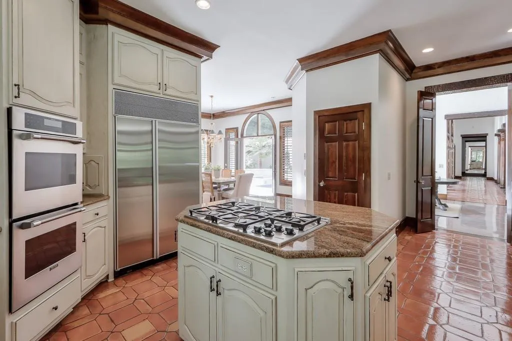 7500 Wildercliff Drive, Atlanta, Georgia 30328, 5 Bedrooms Bedrooms, ,5 BathroomsBathrooms,Residential,Sold,7500 Wildercliff Drive,7047083