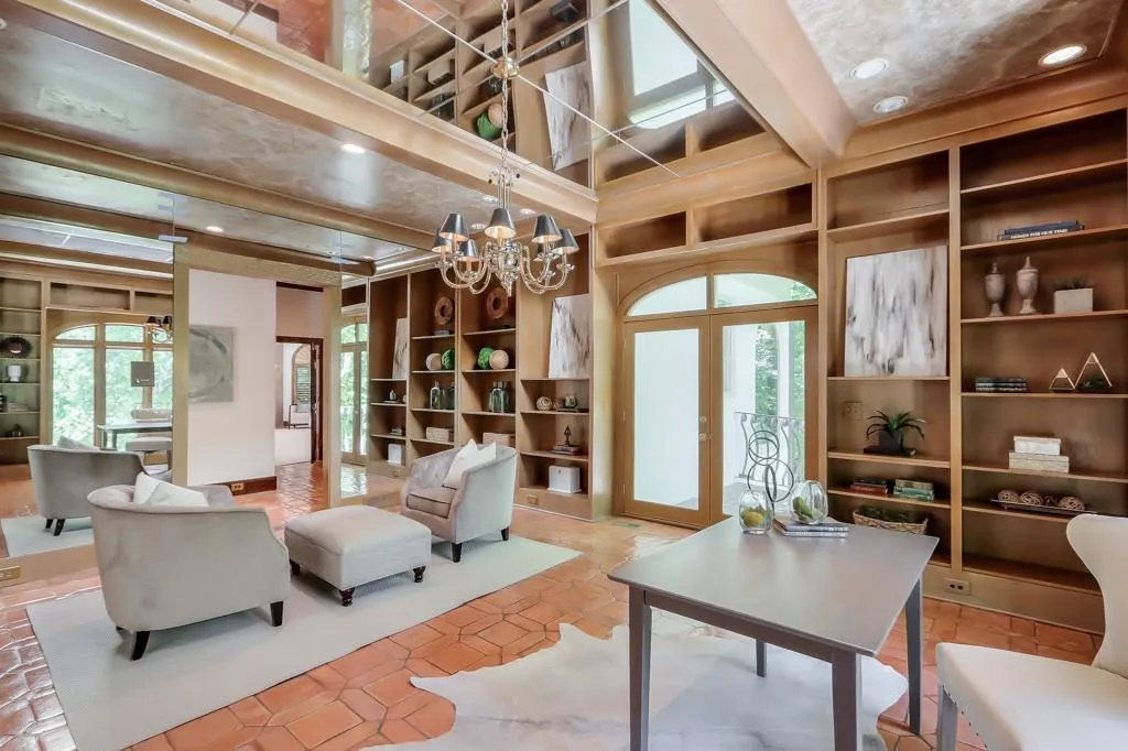 7500 Wildercliff Drive, Atlanta, Georgia 30328, 5 Bedrooms Bedrooms, ,5 BathroomsBathrooms,Residential,Sold,7500 Wildercliff Drive,7047083