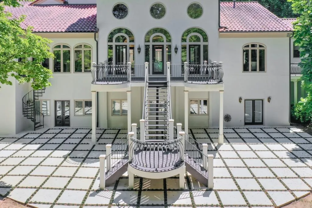 7500 Wildercliff Drive, Atlanta, Georgia 30328, 5 Bedrooms Bedrooms, ,5 BathroomsBathrooms,Residential,Sold,7500 Wildercliff Drive,7047083