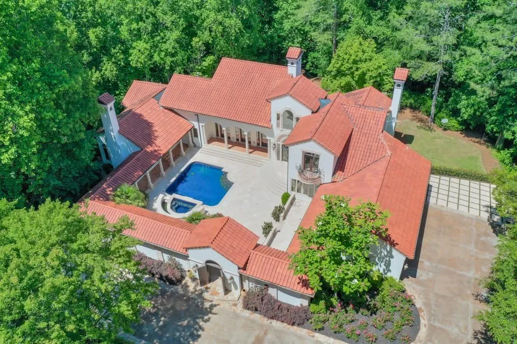 7500 Wildercliff Drive, Atlanta, Georgia 30328, 5 Bedrooms Bedrooms, ,5 BathroomsBathrooms,Residential,Sold,7500 Wildercliff Drive,7047083