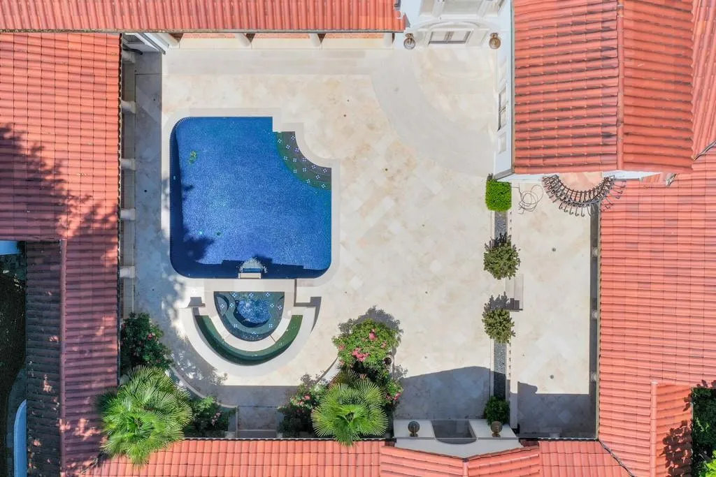 7500 Wildercliff Drive, Atlanta, Georgia 30328, 5 Bedrooms Bedrooms, ,5 BathroomsBathrooms,Residential,Sold,7500 Wildercliff Drive,7047083