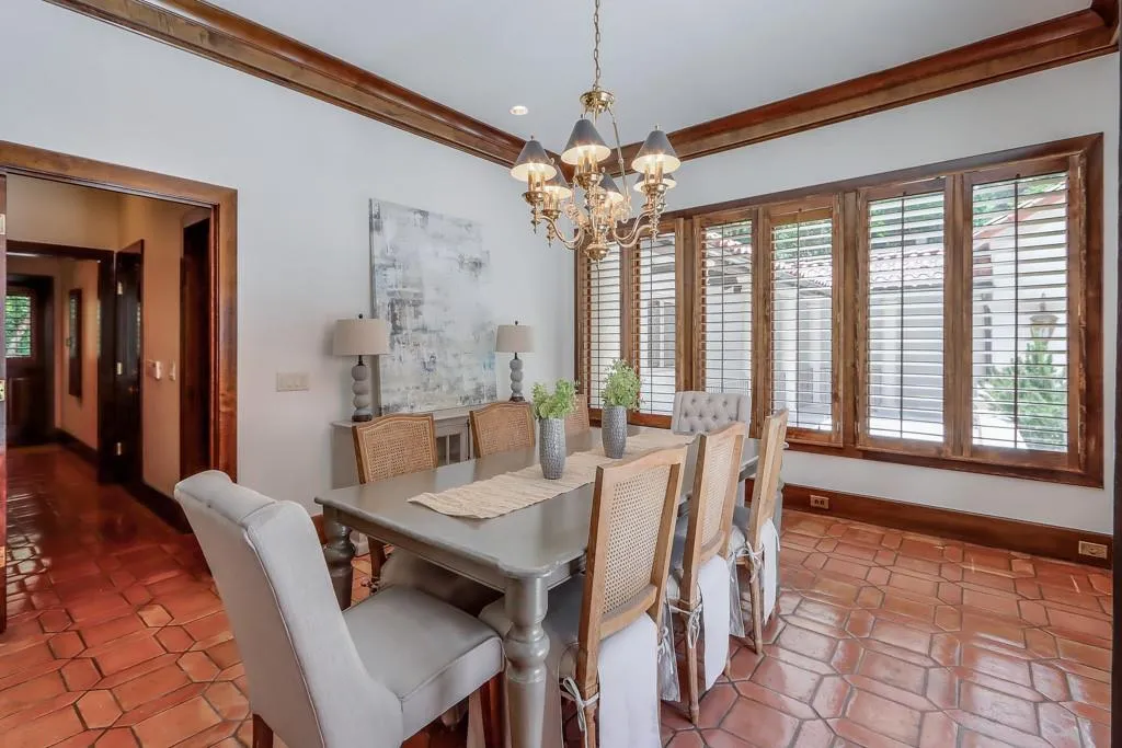 7500 Wildercliff Drive, Atlanta, Georgia 30328, 5 Bedrooms Bedrooms, ,5 BathroomsBathrooms,Residential,Sold,7500 Wildercliff Drive,7047083