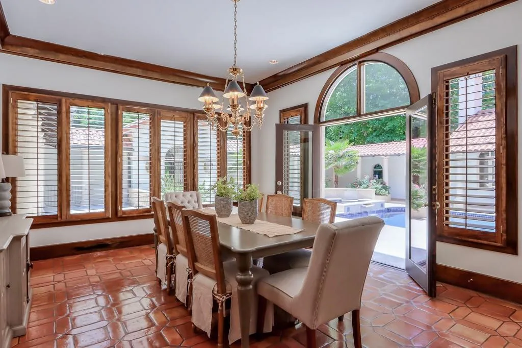 7500 Wildercliff Drive, Atlanta, Georgia 30328, 5 Bedrooms Bedrooms, ,5 BathroomsBathrooms,Residential,Sold,7500 Wildercliff Drive,7047083