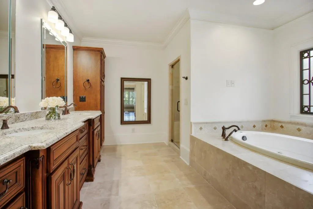 34 High Top Circle, Sandy Springs, Georgia 30328, 6 Bedrooms Bedrooms, ,6 BathroomsBathrooms,Residential,Sold,34 High Top Circle,6844521