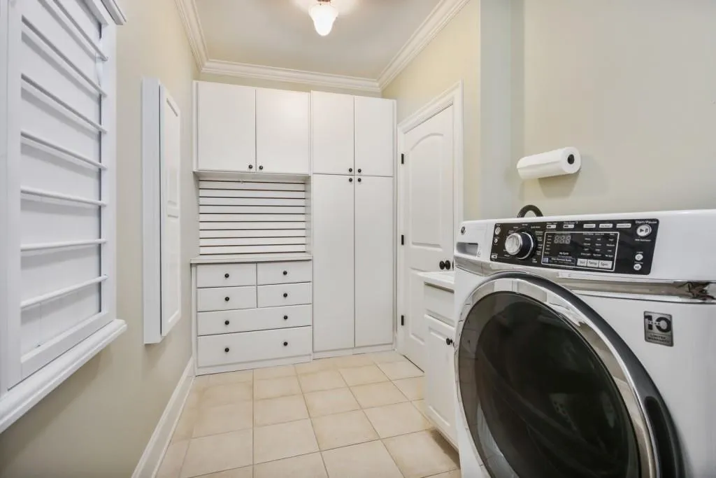 34 High Top Circle, Sandy Springs, Georgia 30328, 6 Bedrooms Bedrooms, ,6 BathroomsBathrooms,Residential,Sold,34 High Top Circle,6844521