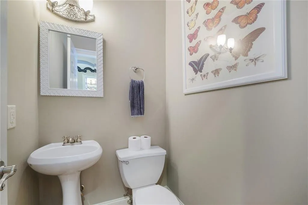 157 Chemin De Vie, Atlanta, Georgia 30342, 3 Bedrooms Bedrooms, ,3 BathroomsBathrooms,Residential,Sold,157 Chemin De Vie,6893387 157 Chemin De Vie, Atlanta, Georgia 30342, 3 Bedrooms Bedrooms, ,3 BathroomsBathrooms,Residential,Sold,157 Chemin De Vie,6893387