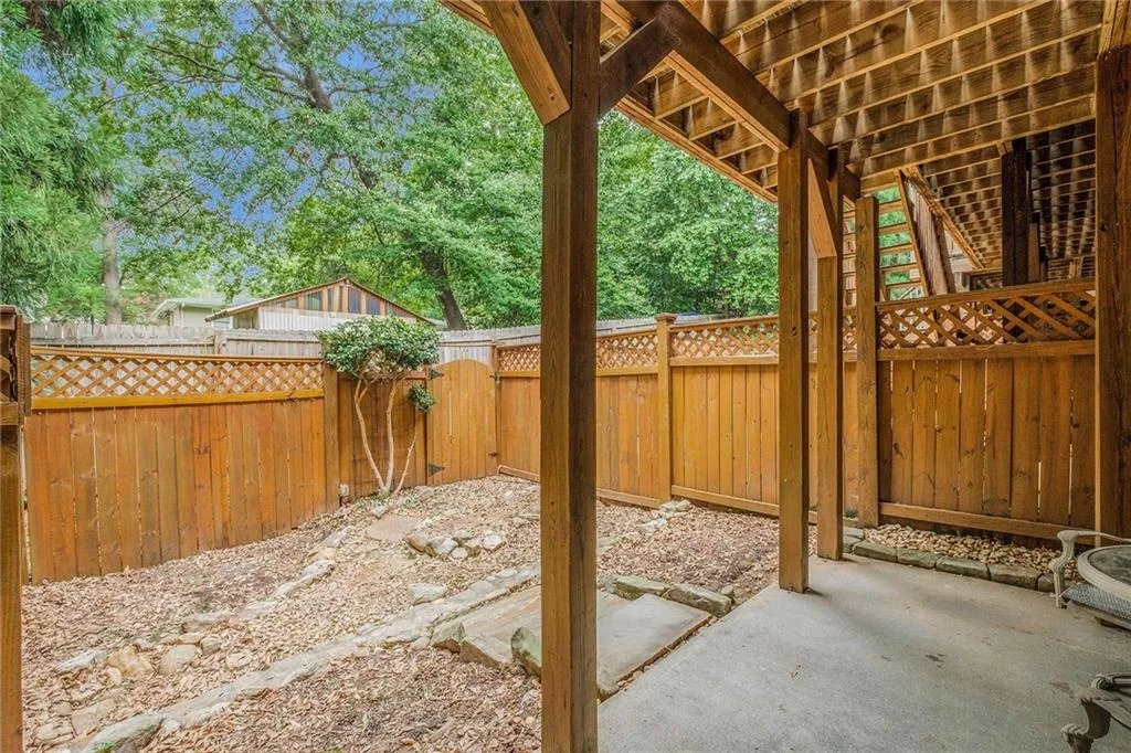 157 Chemin De Vie, Atlanta, Georgia 30342, 3 Bedrooms Bedrooms, ,3 BathroomsBathrooms,Residential,Sold,157 Chemin De Vie,6893387 157 Chemin De Vie, Atlanta, Georgia 30342, 3 Bedrooms Bedrooms, ,3 BathroomsBathrooms,Residential,Sold,157 Chemin De Vie,6893387