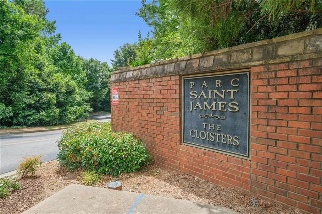 157 Chemin De Vie, Atlanta, Georgia 30342, 3 Bedrooms Bedrooms, ,3 BathroomsBathrooms,Residential,Sold,157 Chemin De Vie,6893387 157 Chemin De Vie, Atlanta, Georgia 30342, 3 Bedrooms Bedrooms, ,3 BathroomsBathrooms,Residential,Sold,157 Chemin De Vie,6893387