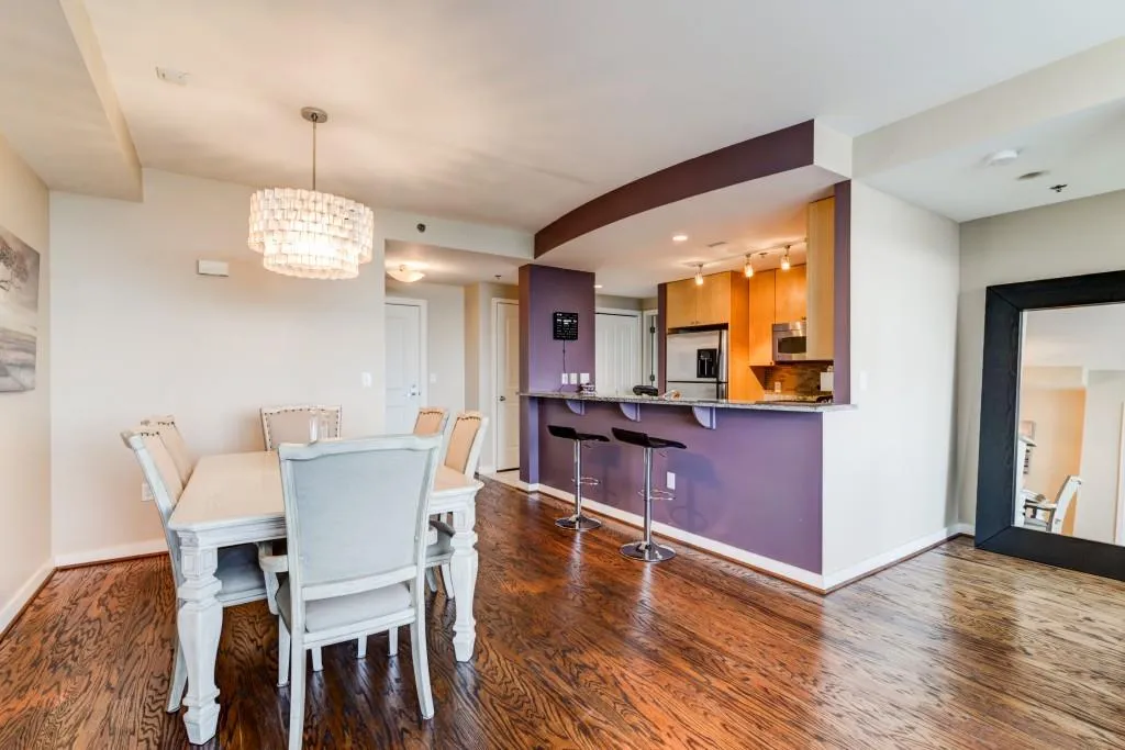 3338 Peachtree Road Unit 3201, Atlanta, Georgia 30326, 2 Bedrooms Bedrooms, ,2 BathroomsBathrooms,Residential,Sold,3338 Peachtree Road Unit 3201,5848358