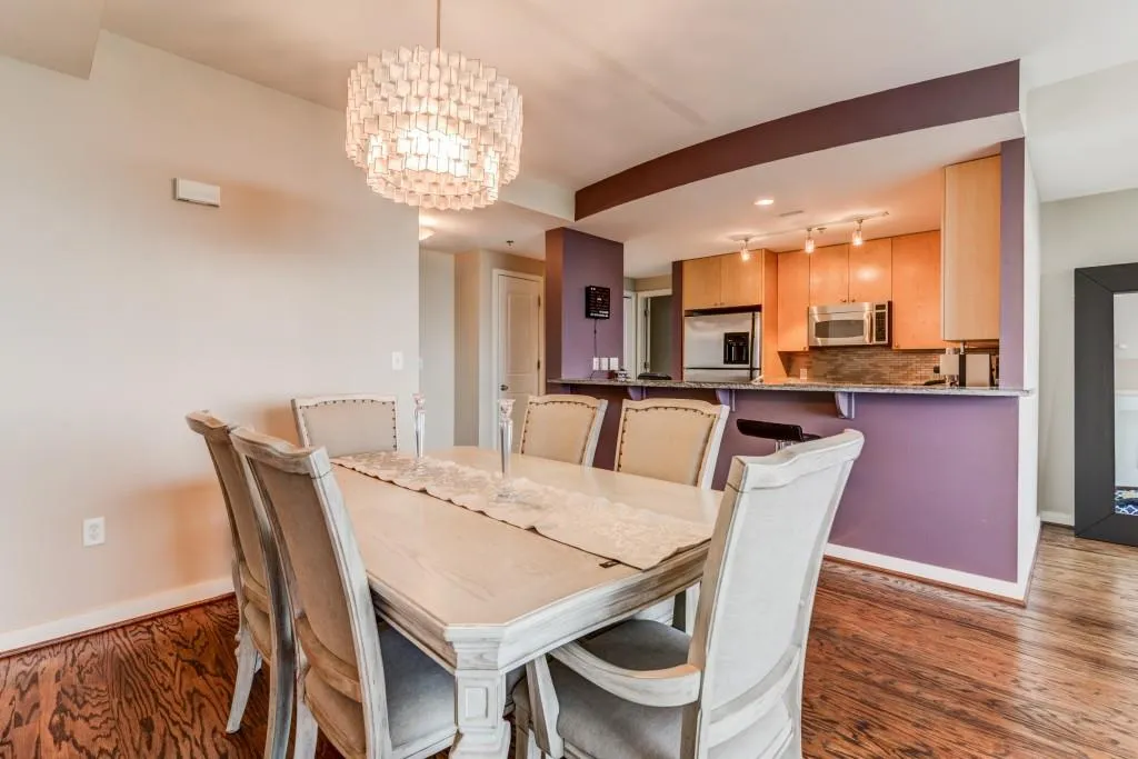 3338 Peachtree Road Unit 3201, Atlanta, Georgia 30326, 2 Bedrooms Bedrooms, ,2 BathroomsBathrooms,Residential,Sold,3338 Peachtree Road Unit 3201,5848358