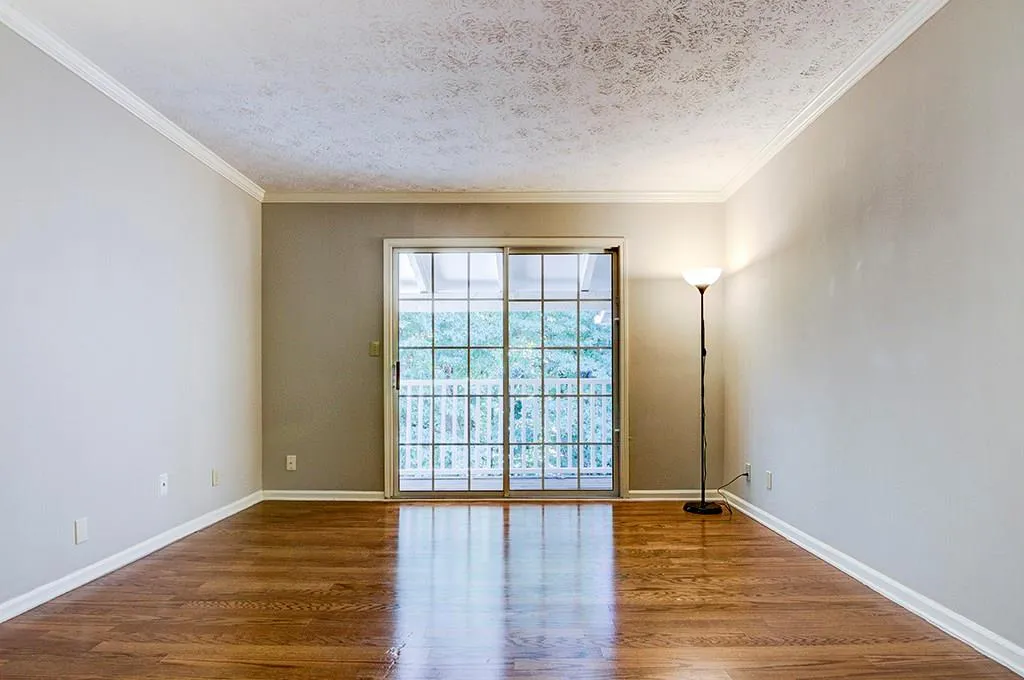 3135 Seven Pines Court Unit 305, Atlanta, Georgia 30339, 1 Bedroom Bedrooms, ,1 BathroomBathrooms,Residential,Sold,3135 Seven Pines Court Unit 305,5917762