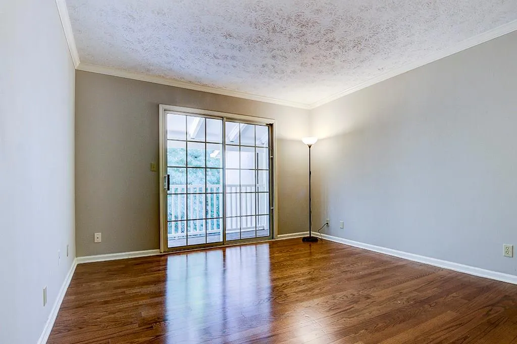 3135 Seven Pines Court Unit 305, Atlanta, Georgia 30339, 1 Bedroom Bedrooms, ,1 BathroomBathrooms,Residential,Sold,3135 Seven Pines Court Unit 305,5917762