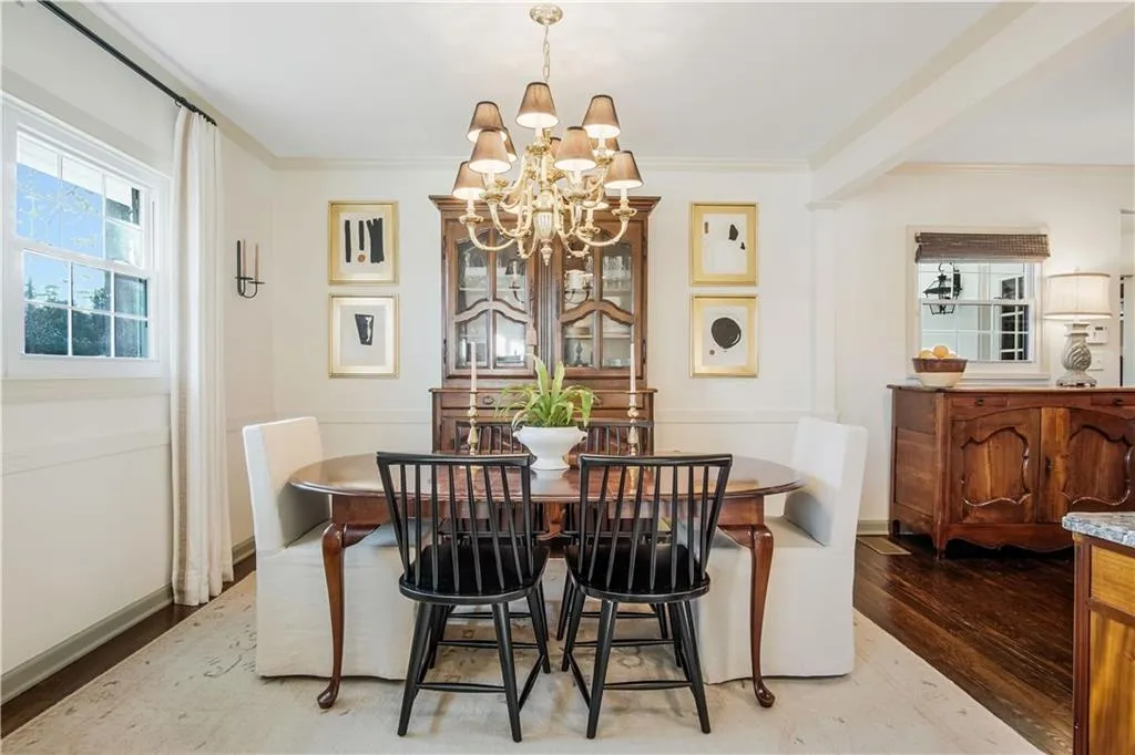 500 Carolwood Lane, Atlanta, Georgia 30342, 3 Bedrooms Bedrooms, ,2 BathroomsBathrooms,Residential,Sold,500 Carolwood Lane,6825781