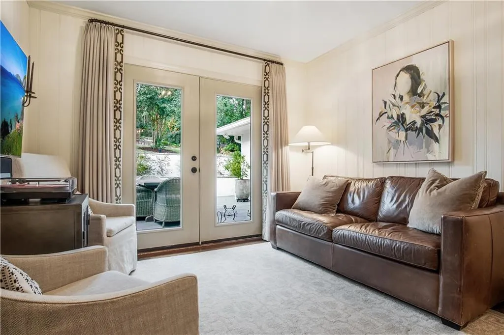 500 Carolwood Lane, Atlanta, Georgia 30342, 3 Bedrooms Bedrooms, ,2 BathroomsBathrooms,Residential,Sold,500 Carolwood Lane,6825781