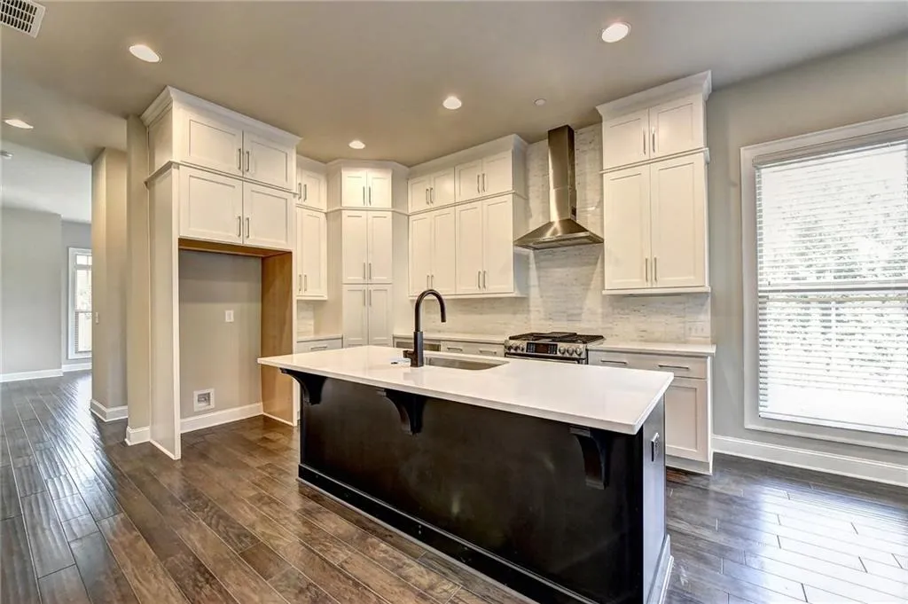 4309 Parkside Place, Atlanta, Georgia 30342, 3 Bedrooms Bedrooms, ,3 BathroomsBathrooms,Residential,Sold,4309 Parkside Place,6082691