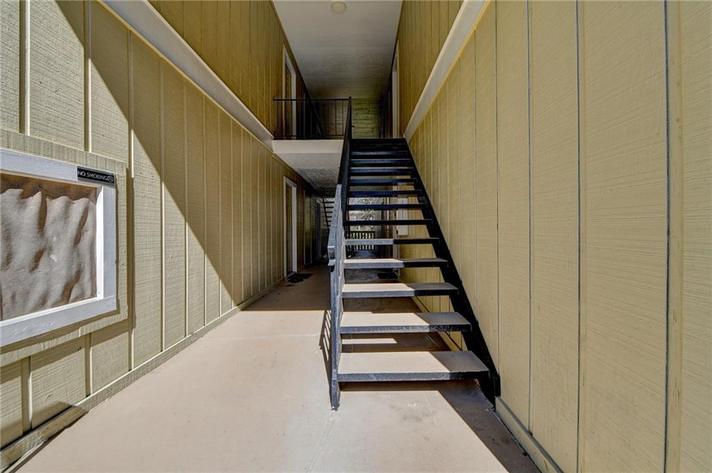 5159 Roswell Road Unit 1, Atlanta, Georgia 30342, 1 Bedroom Bedrooms, ,1 BathroomBathrooms,Residential,Sold,5159 Roswell Road Unit 1,7339507