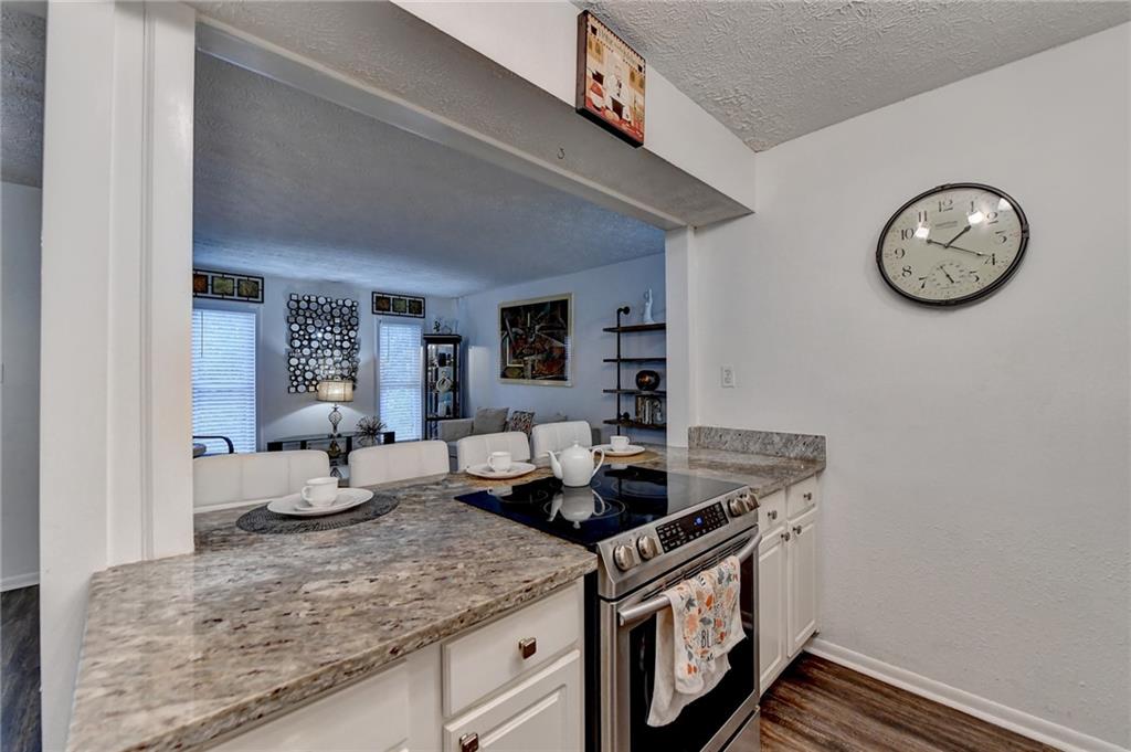 5159 Roswell Road Unit 1, Atlanta, Georgia 30342, 1 Bedroom Bedrooms, ,1 BathroomBathrooms,Residential,Sold,5159 Roswell Road Unit 1,7339507