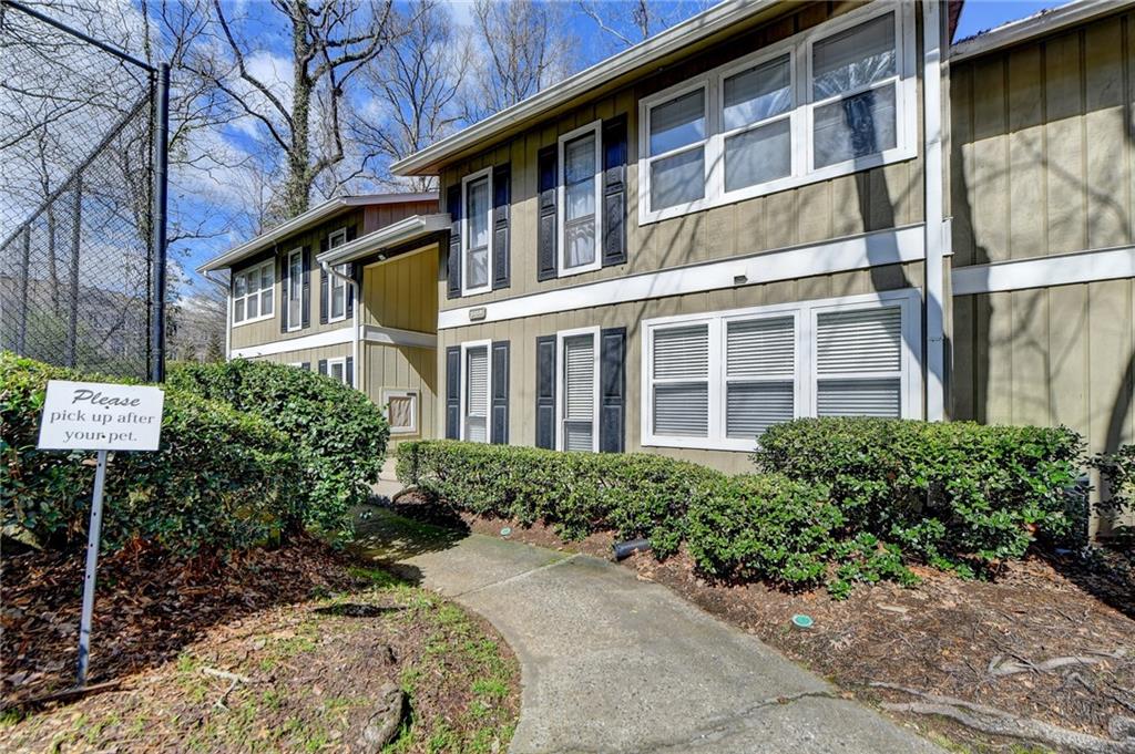 5159 Roswell Road Unit 1, Atlanta, Georgia 30342, 1 Bedroom Bedrooms, ,1 BathroomBathrooms,Residential,Sold,5159 Roswell Road Unit 1,7339507